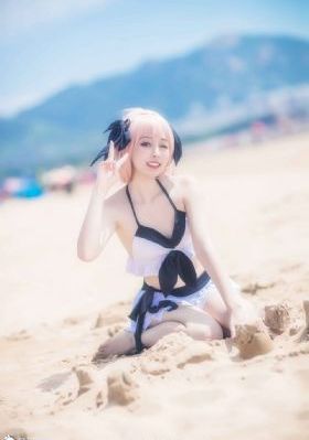 歐美夸張大耳飾_BD高清免費觀看