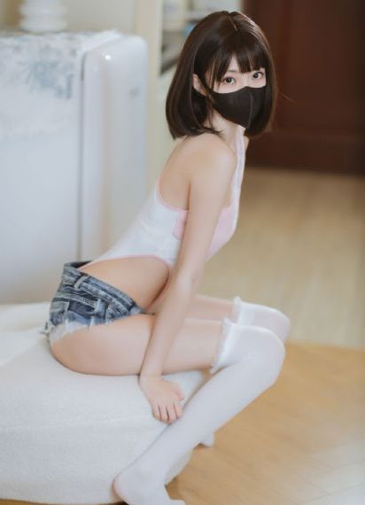 最新哺乳亞洲av日韓av二區_全集高清百度云未刪減2020