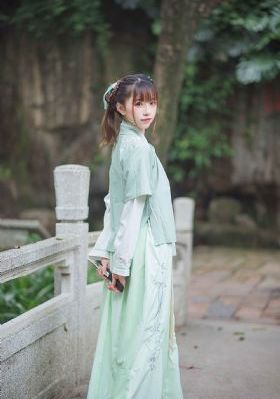 日韓代購連衣裙_國產(chǎn)劇在線播放