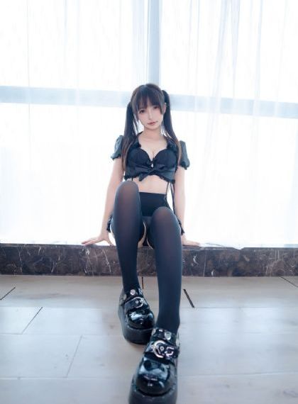 動漫c黃扒衣服做小電影_4K電影在線看
