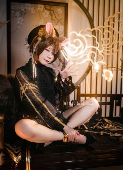 歐美頭像女黑白高清_720免費電視劇