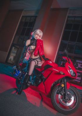 歐美廁所小便間諜視頻播放_DVD在線視頻播放